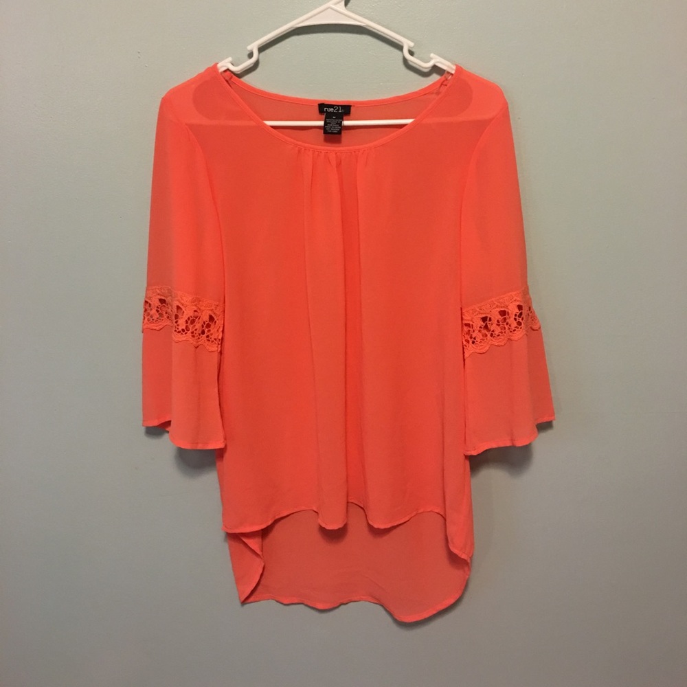 Rue 21 Top